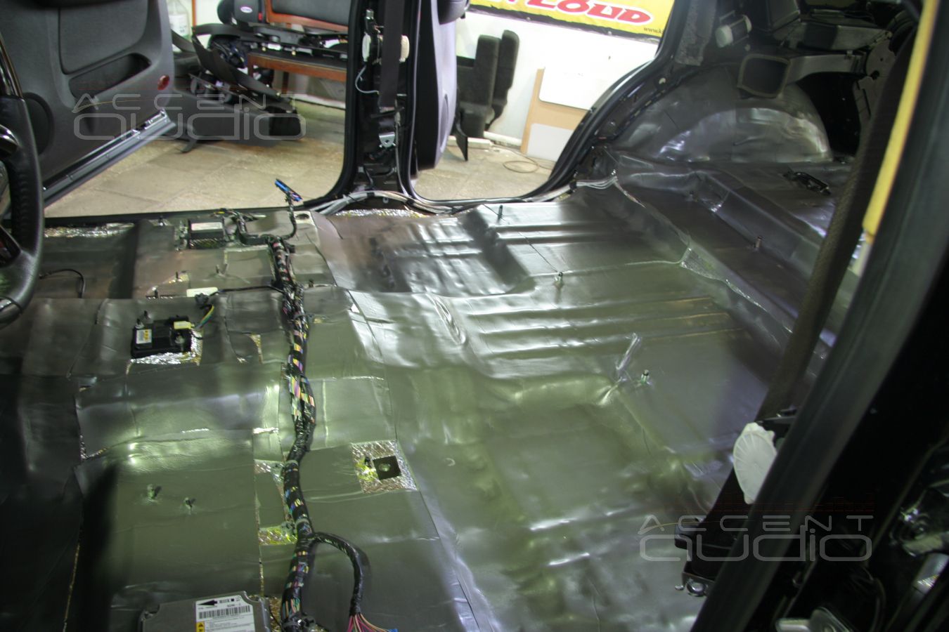 Шумоизоляция и аудиоподготовка Chevrolet Tahoe