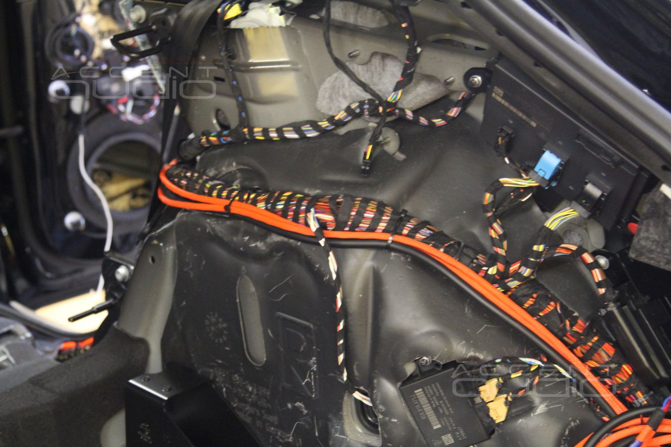 Тыловая акустика Focal Performance PS165F и ее установка