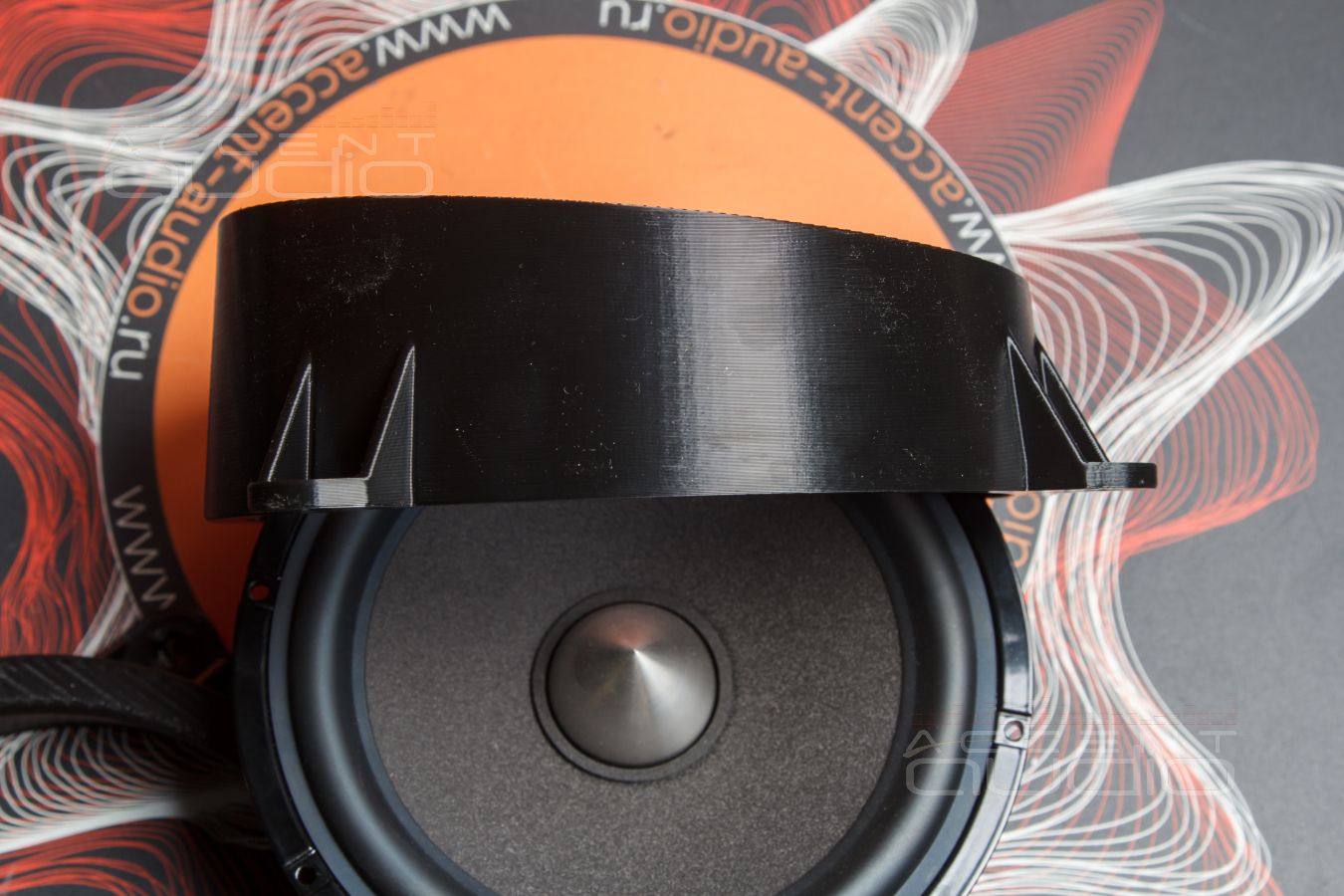 Аудиоподготовка дверей и штатный монтаж мидбасовых динамиков Brax ML6P