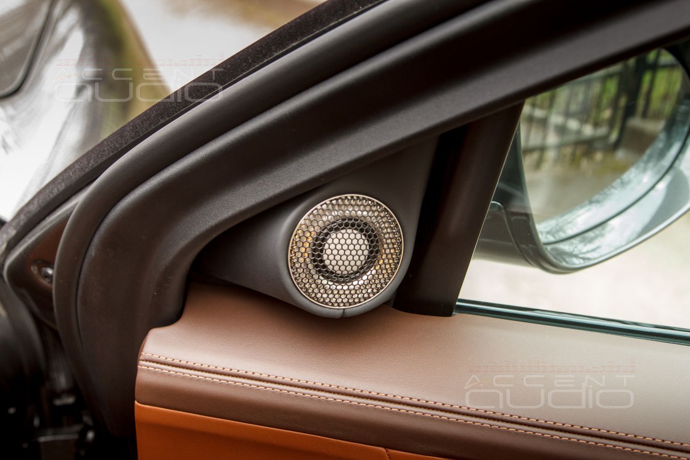 Разборчивость и кристальная чистота: твитеры Brax GL1 в Porsche Cayenne Coupe 2022