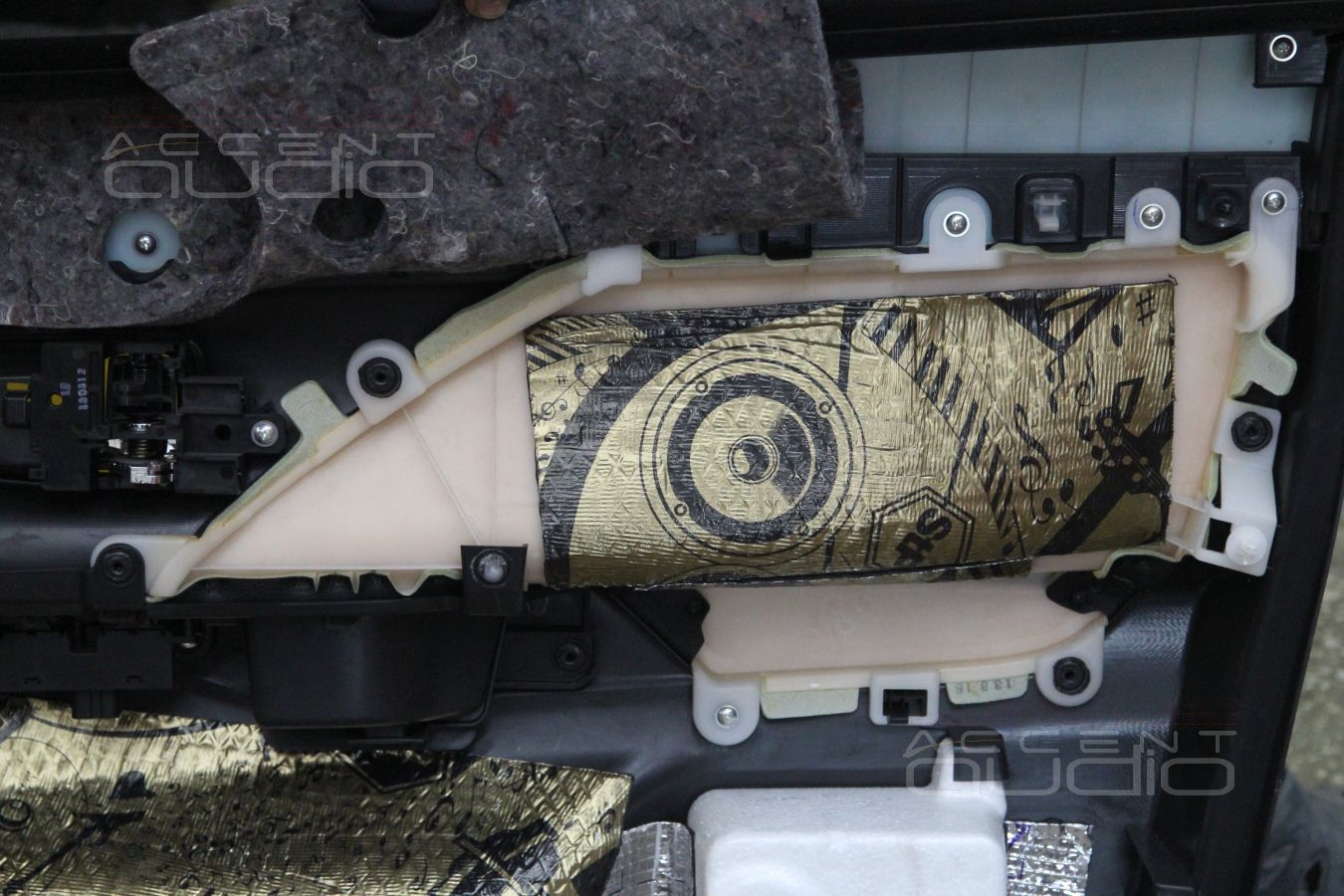 Citroen Berlingo теперь стал на класс выше: шумоизоляция и аудиосистема