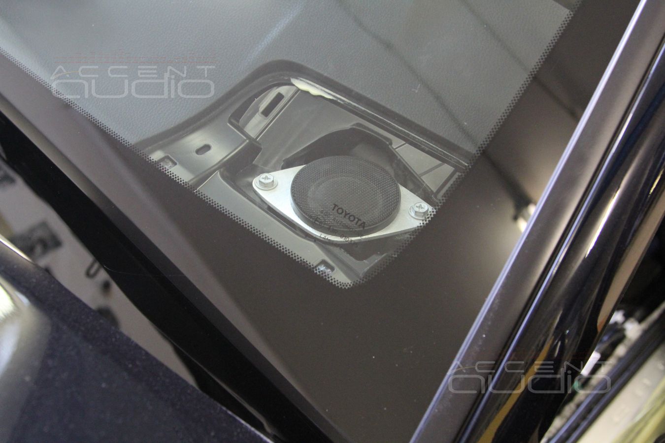 Установка купольных СЧ излучателей в штатные места