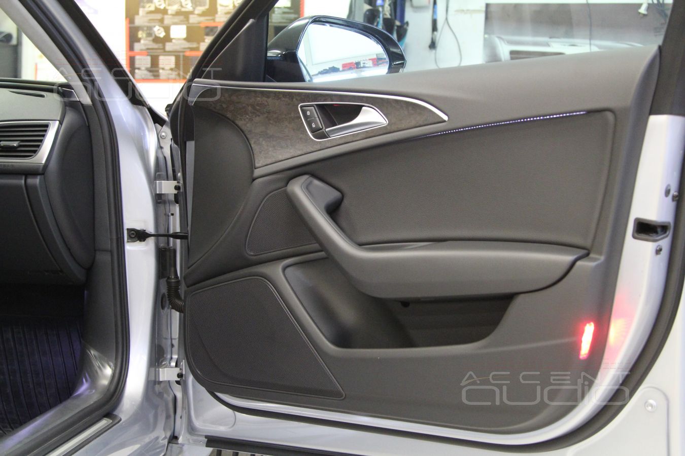 Фронтальная акустика в A6 2018-го