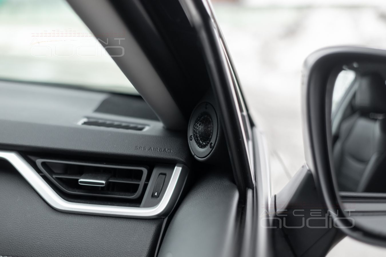 Великолепный звук и новый уровень комфорта Toyota RAV4