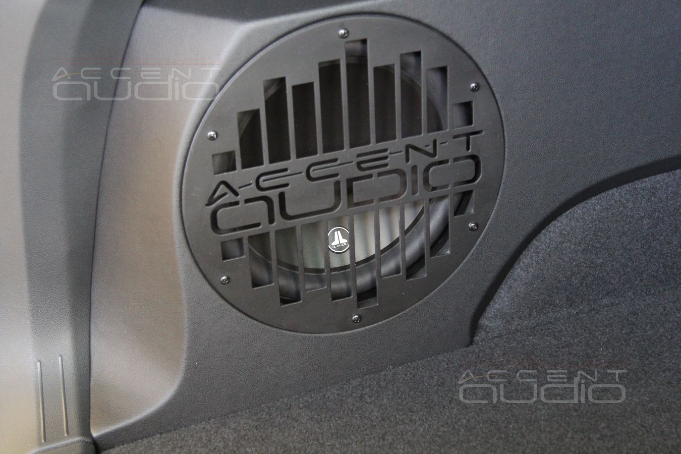Настоящий сабвуфер-стелс - только в Accent-Audio