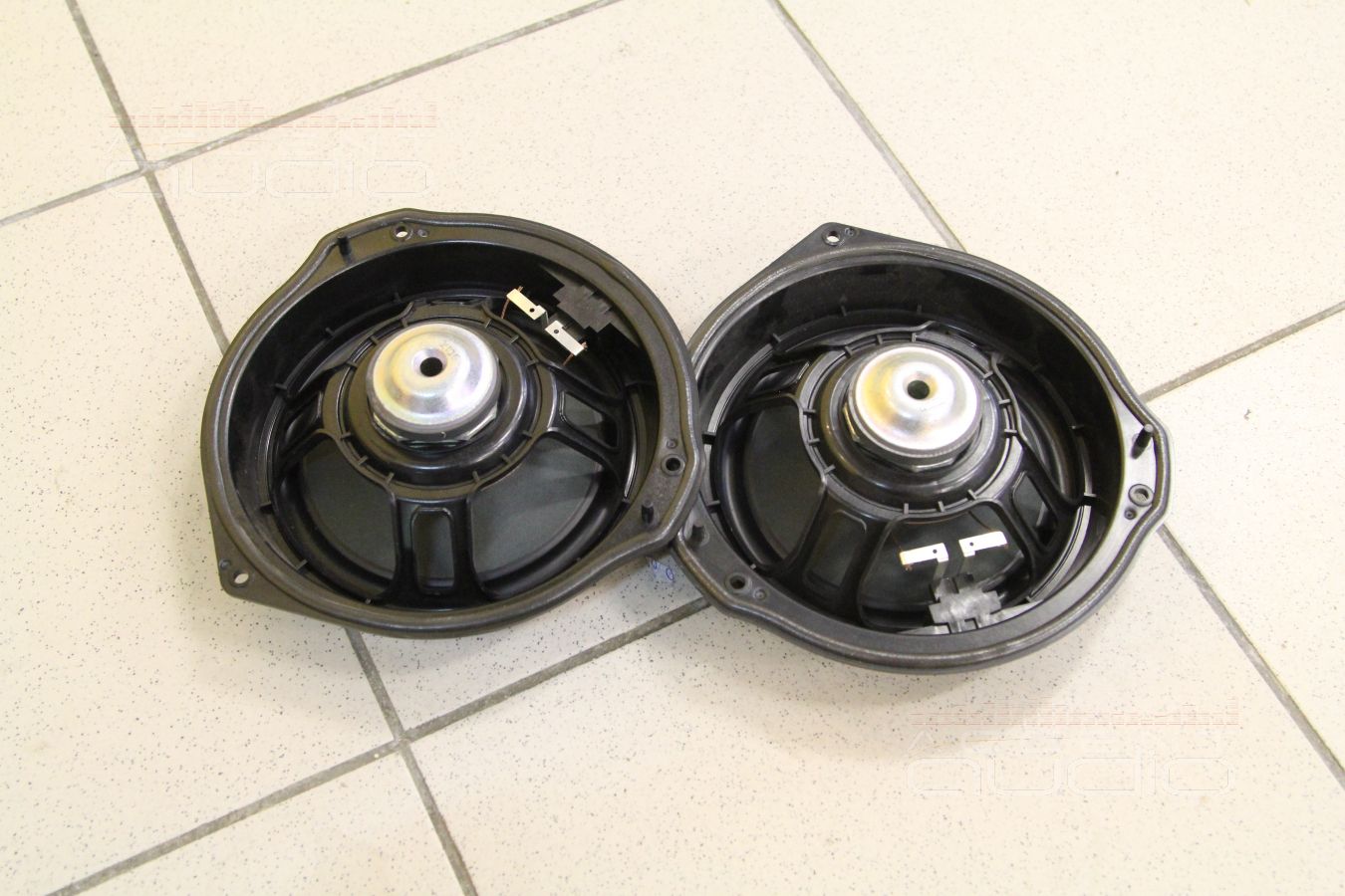 Штатная аудиосистема в Mercedes-Benz GL