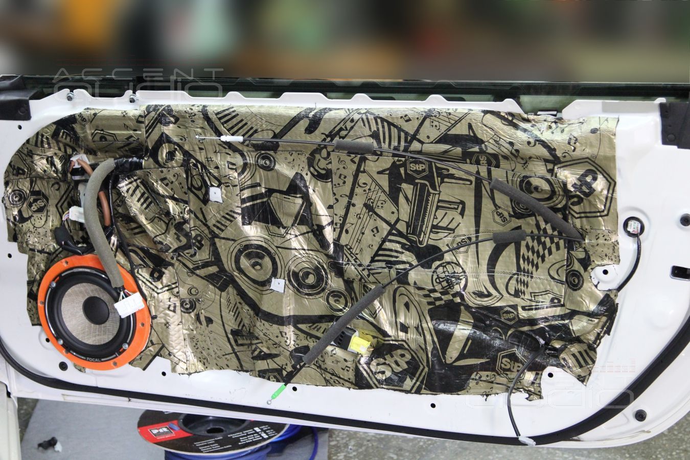 Установка акустики Focal Performance F3 в Toyota GT86