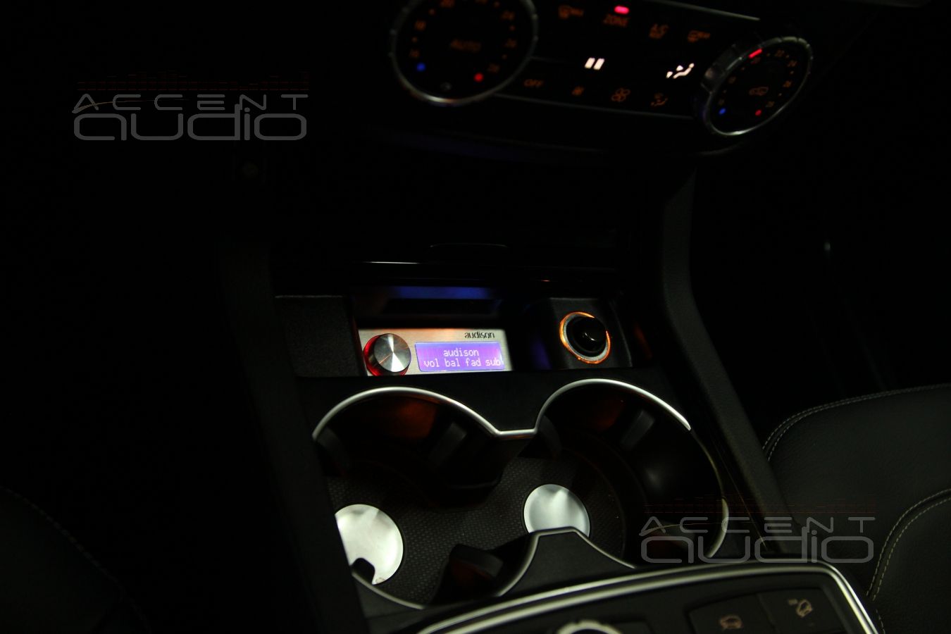 Управляющая панель Audison Bit Ten D в Mercedes-Benz GL