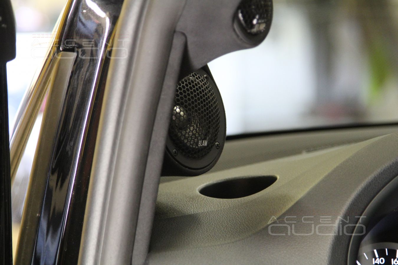 Состав аудиосистемы и установка акустики Blam