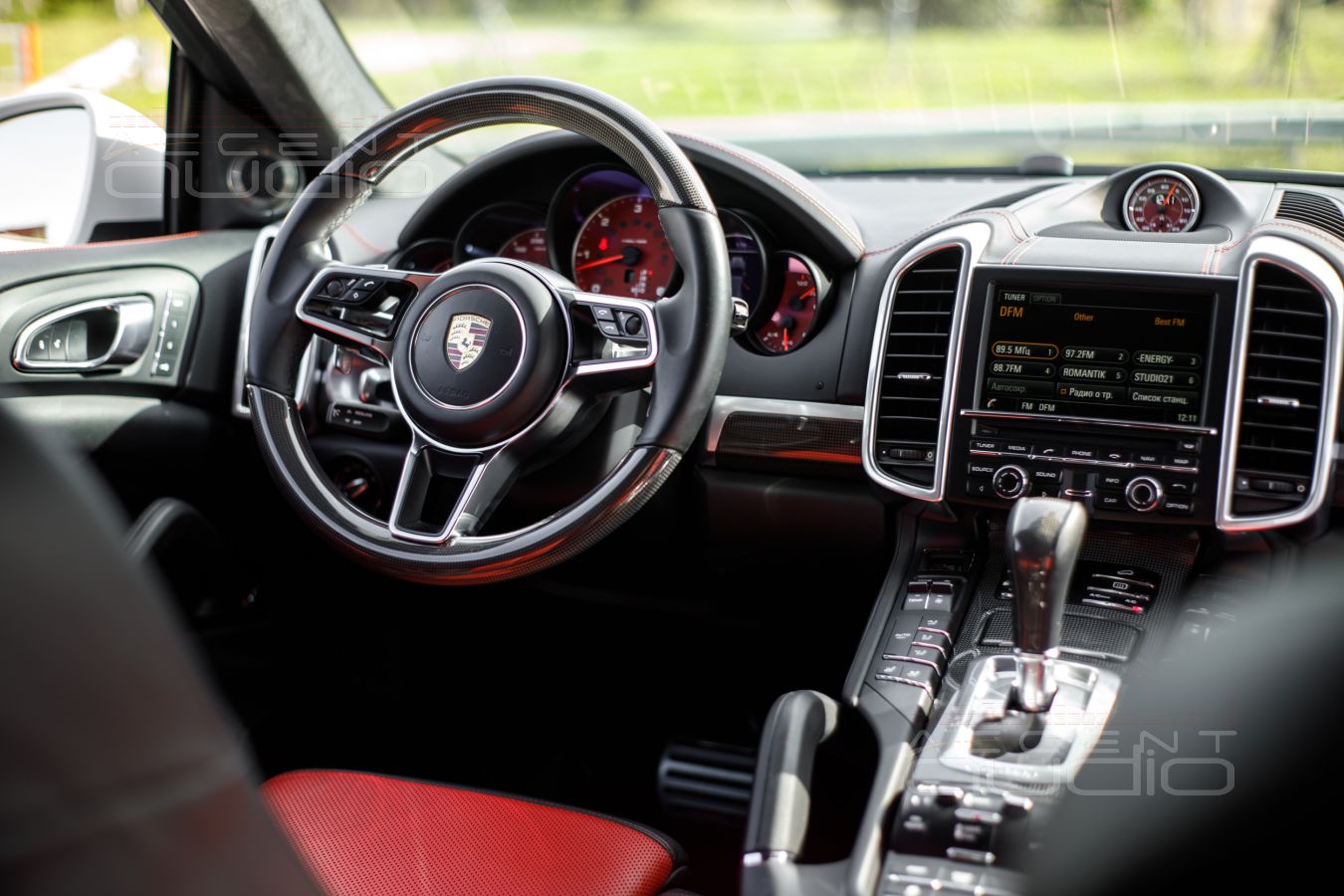 Hi-End на D классе в Porsche Cayenne: как это играет ?