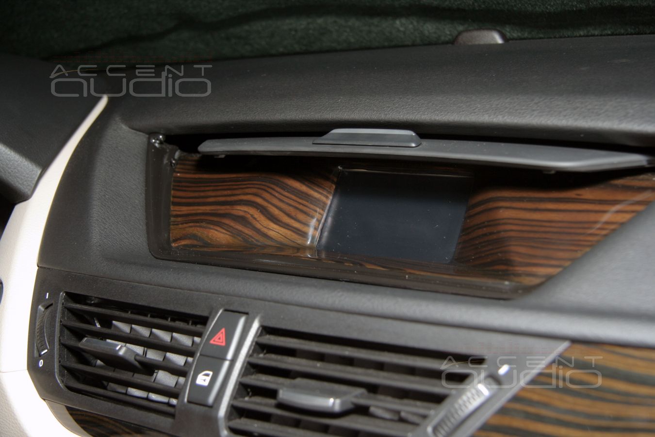 Интеграция навигатора в BMW X1