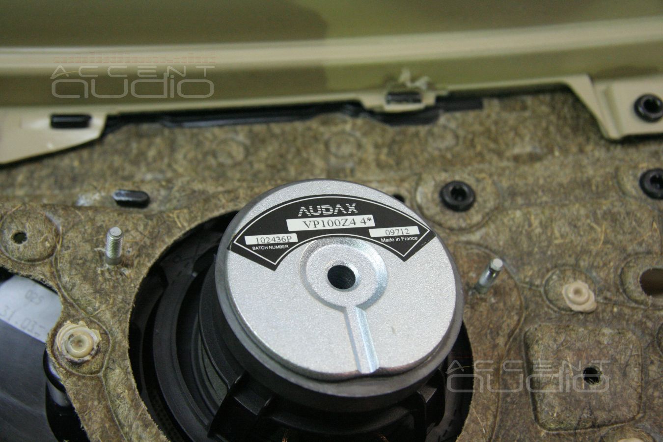 Установка среднечастотных динамиков (midrange) в штатные места BMW 523i F10