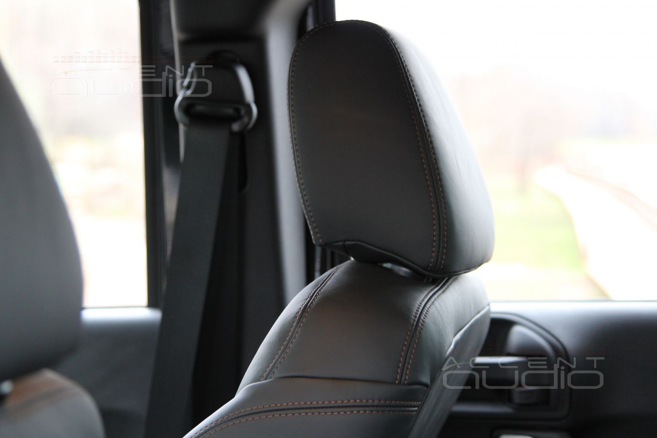 Эксклюзивный кожаный салон Jeep Wrangler