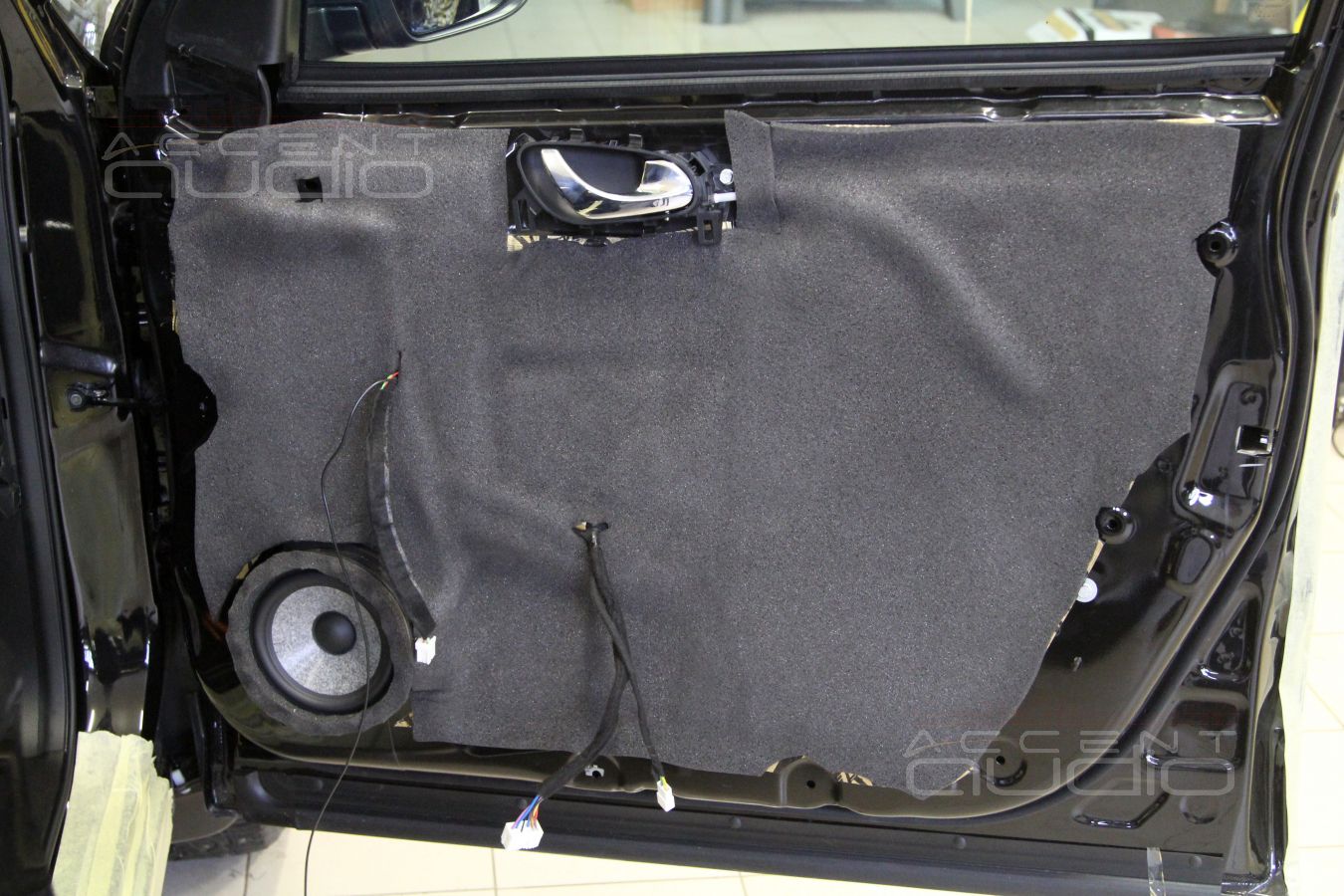 Аудиоподготовка передних дверей