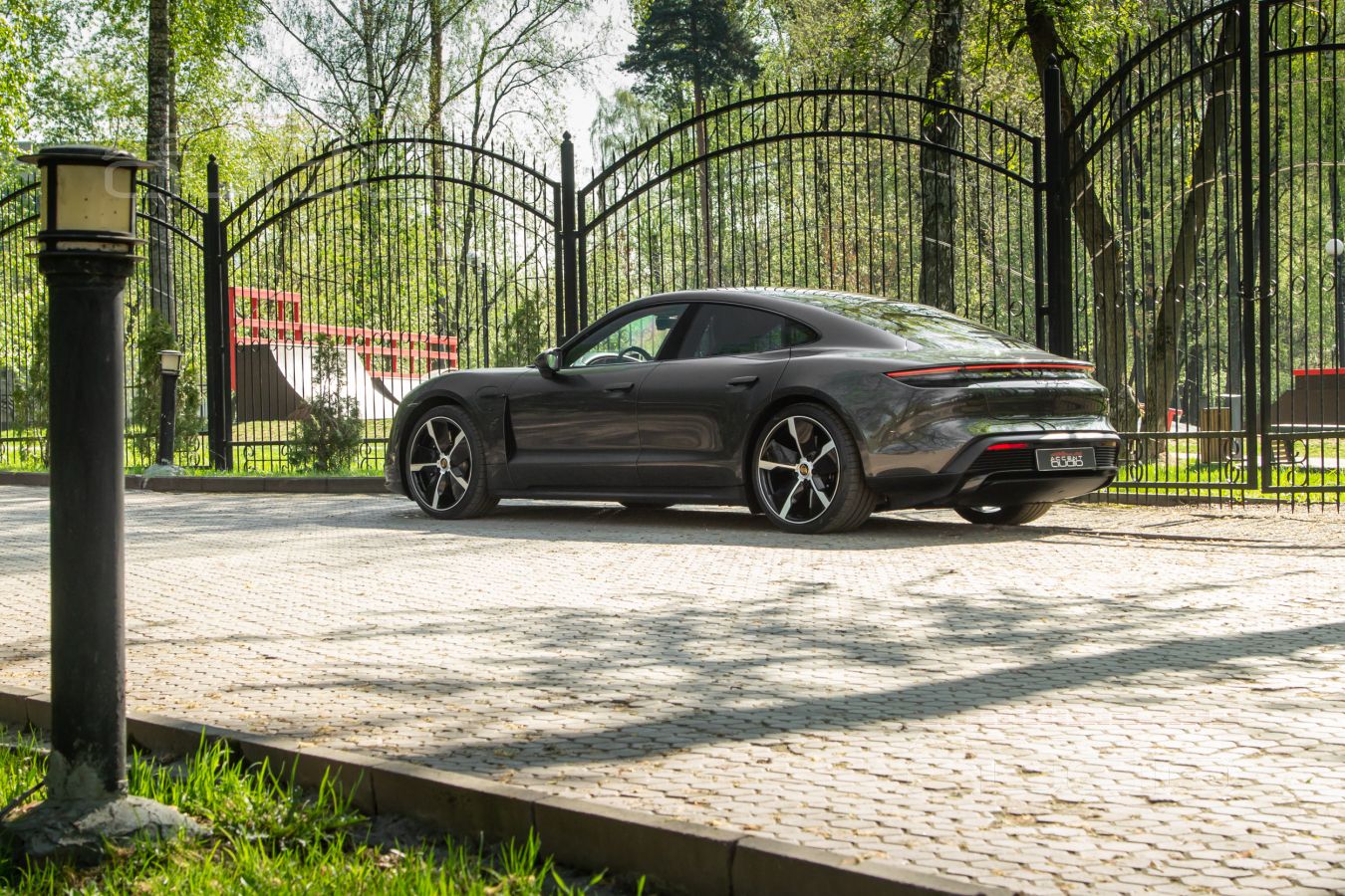 Техническое задание на построение премиальной аудиосистемы в Porsche Taycan