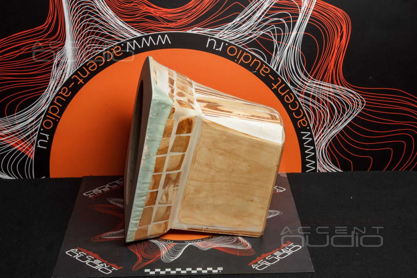 Сабвуфер-стелс и динамик Dego специально для Mercedes-Benz GLE Coupe AMG 53