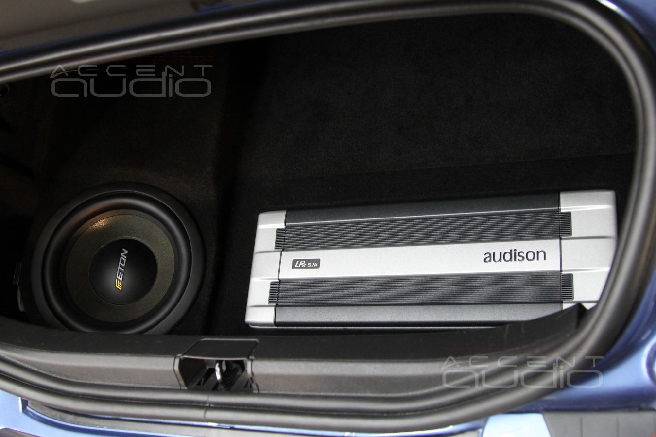 Chrysler Crossfire: в багажнике не только крыша.