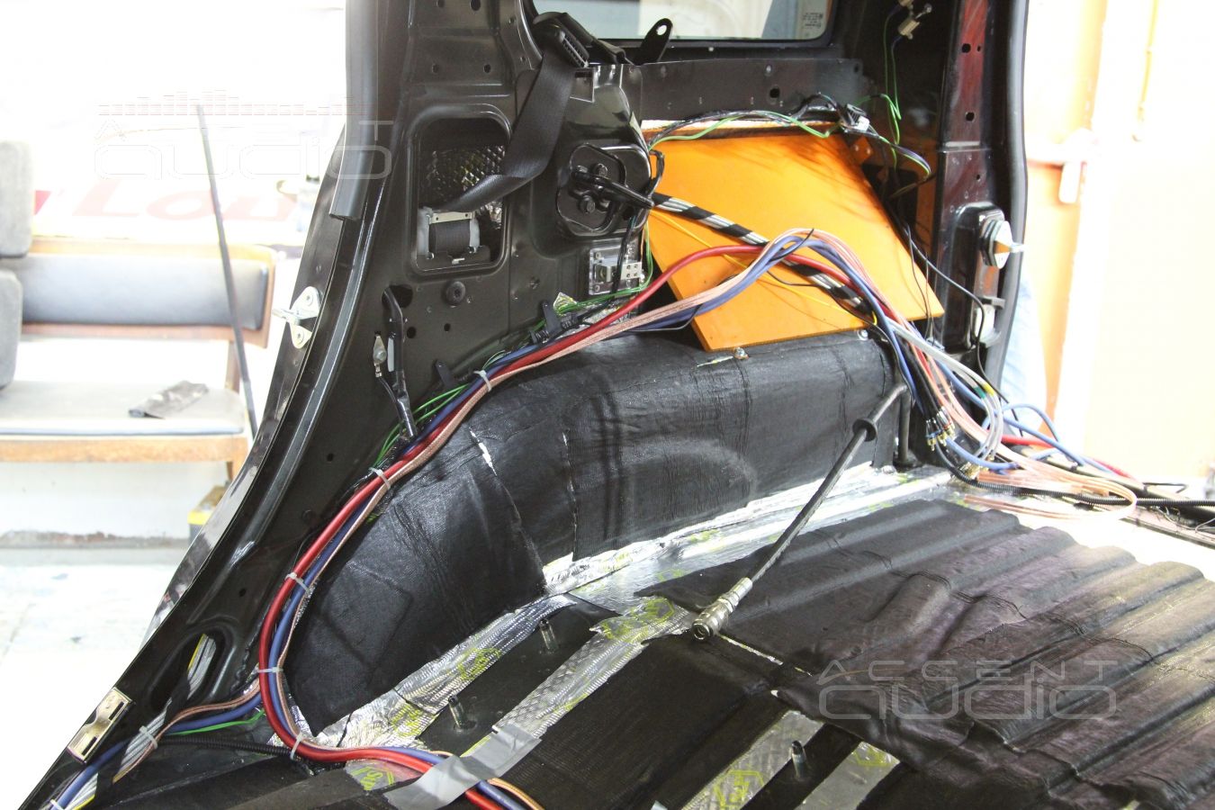 Hummer H3: система вооружения от MDLab