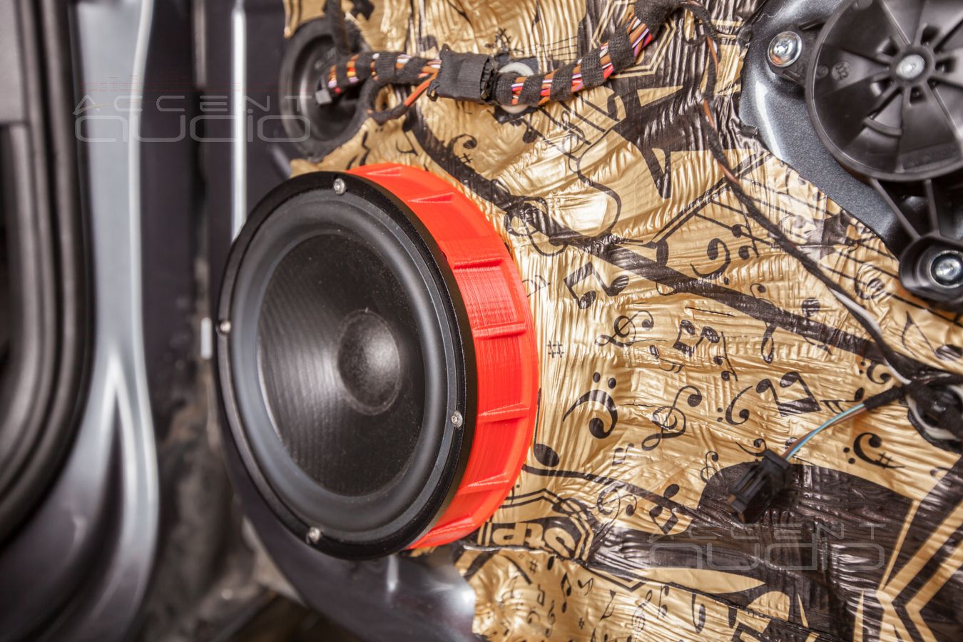 Аудиоподготовка дверей и установка мидбасов SOAudio SO165/38 в Skoda Octavia A7