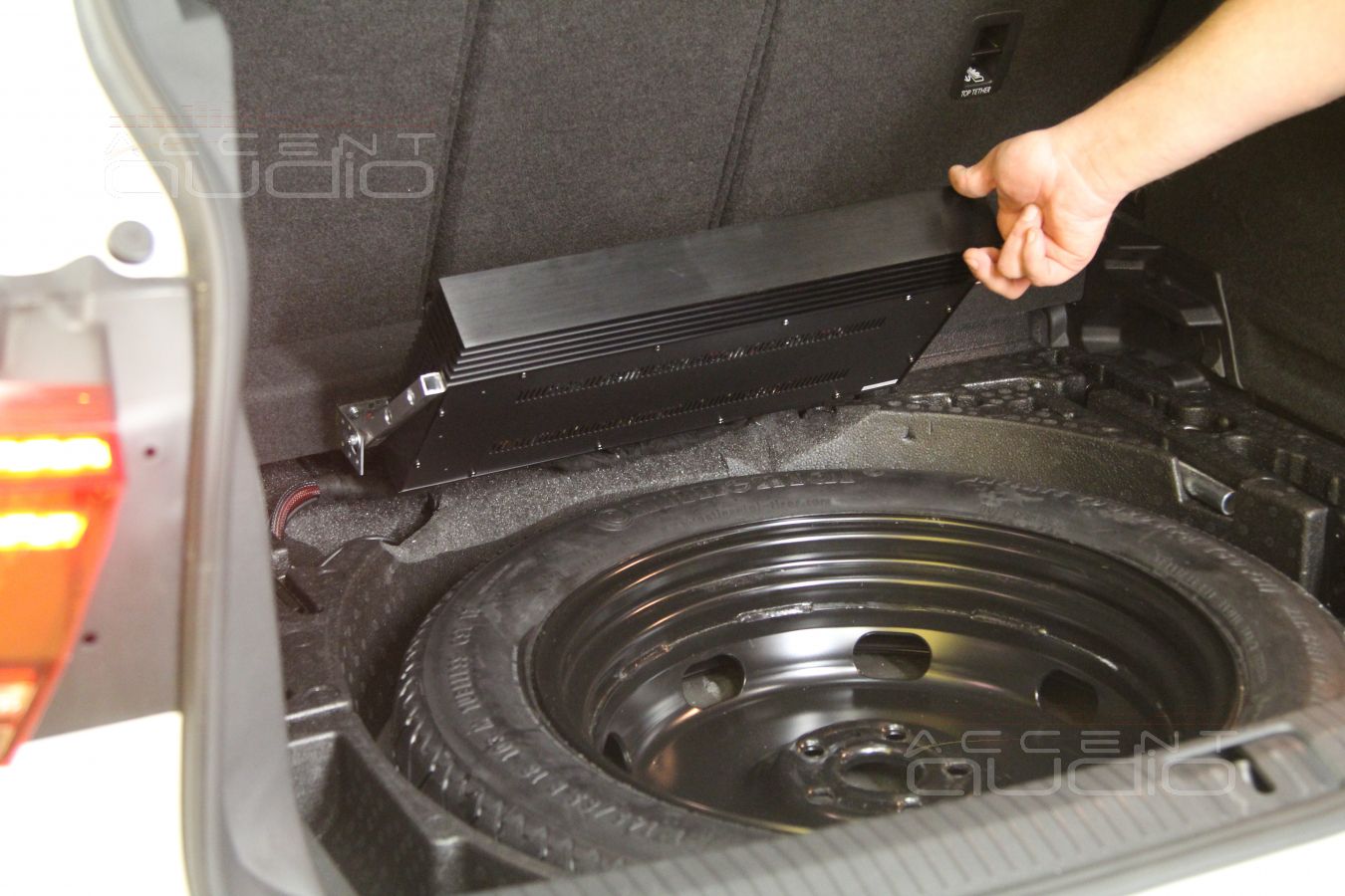 Интеграция пятиканального усилителя E.O.S в новом Volkswagen Tiguan