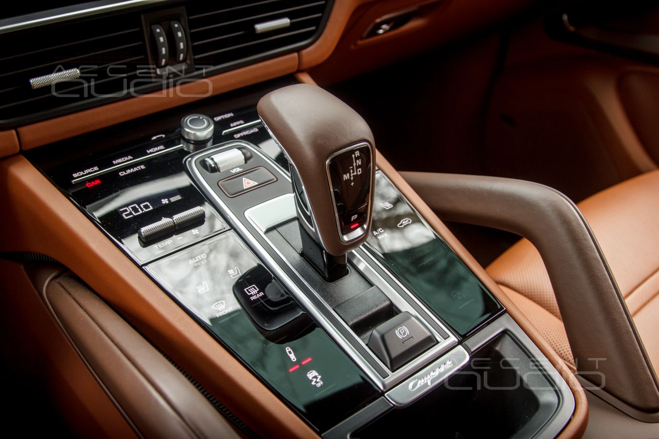 Новый, бюджетно-великолепный звук в Porsche Cayenne Coupe 2022