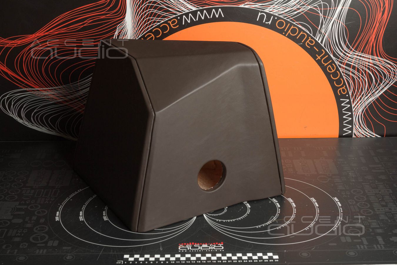 Сабвуфер-стелс для Bentley Continental GT