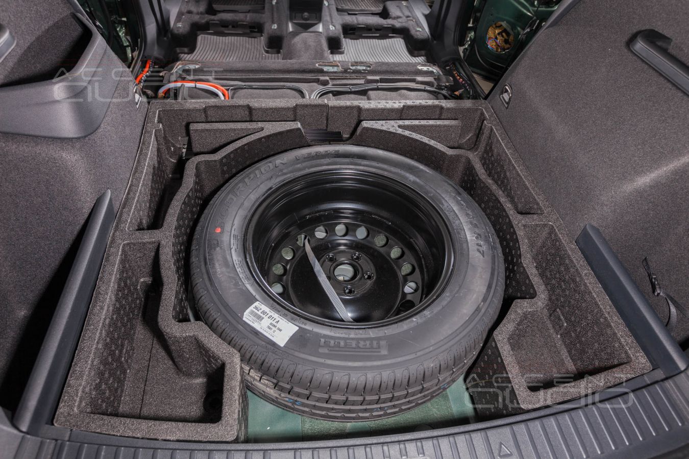 Установка усилителя и аудиопроцессора в Skoda KODIAQ