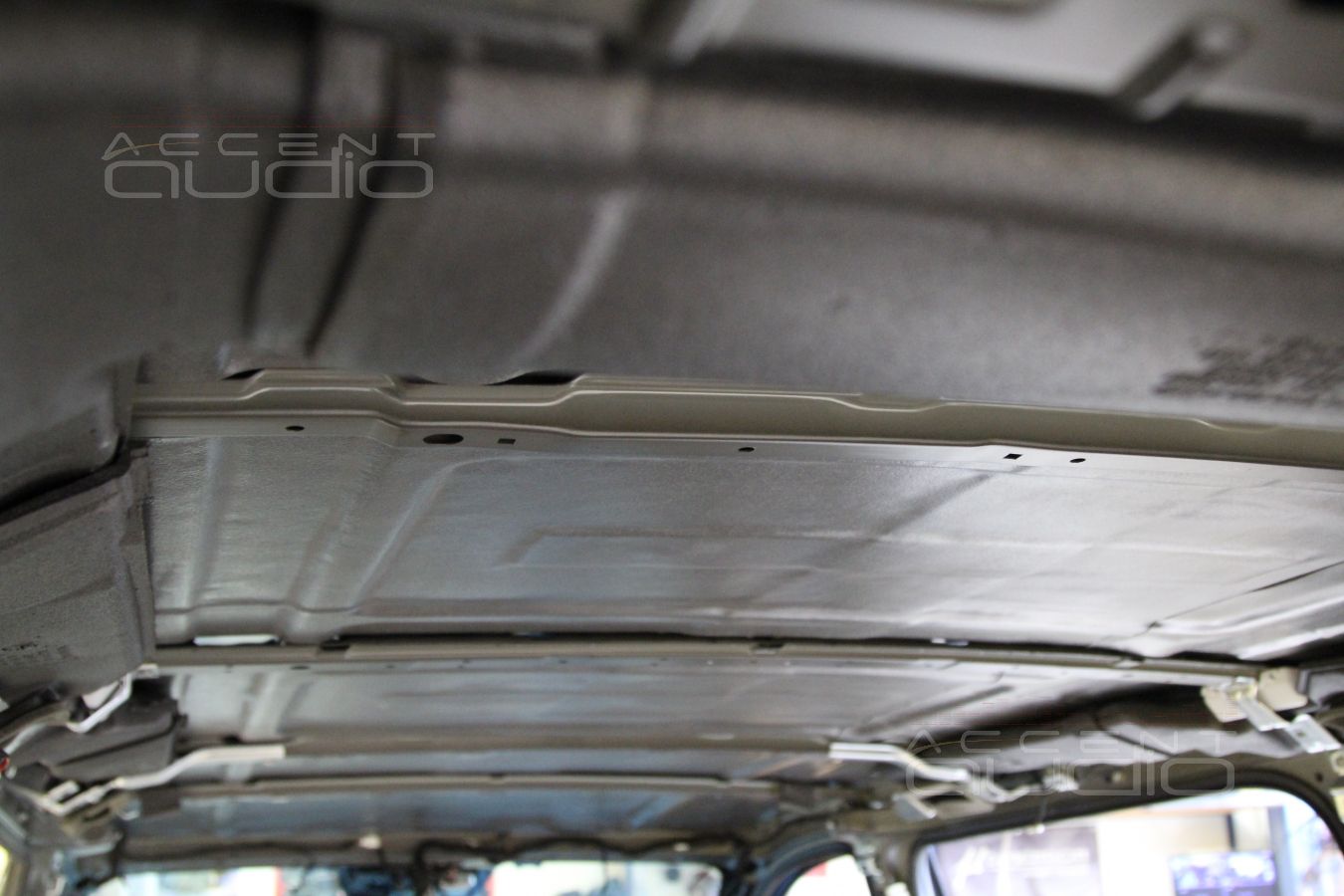 Шумоизоляция Mercedes Vito: крыша