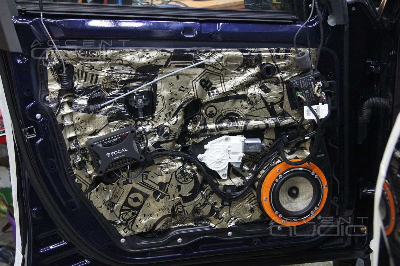 Установка акустики Focal FX в Mercedes-Benz GL