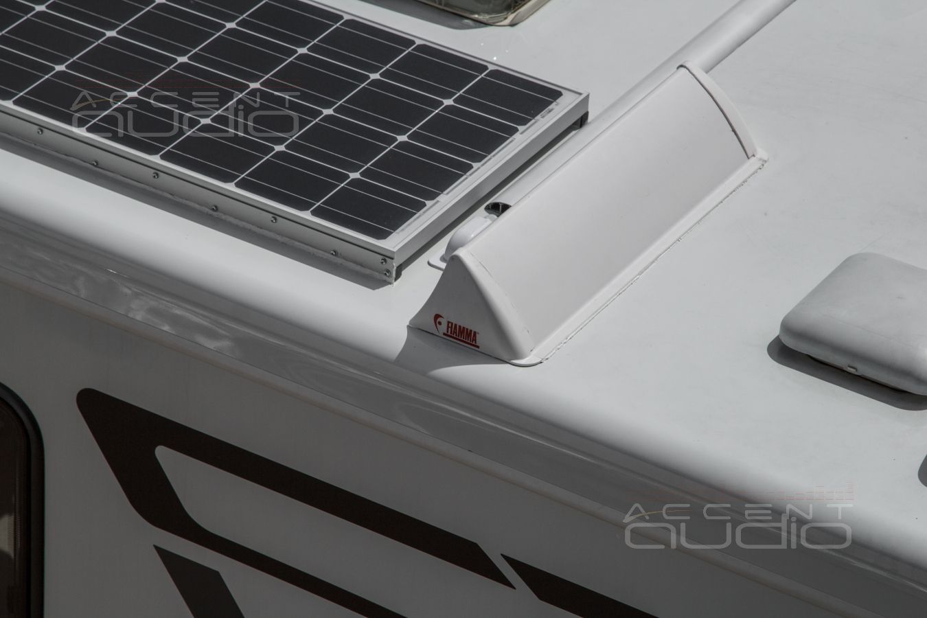 Мощь зеленой энергетики в автодоме Hymer на базе Mercedes Sprinter