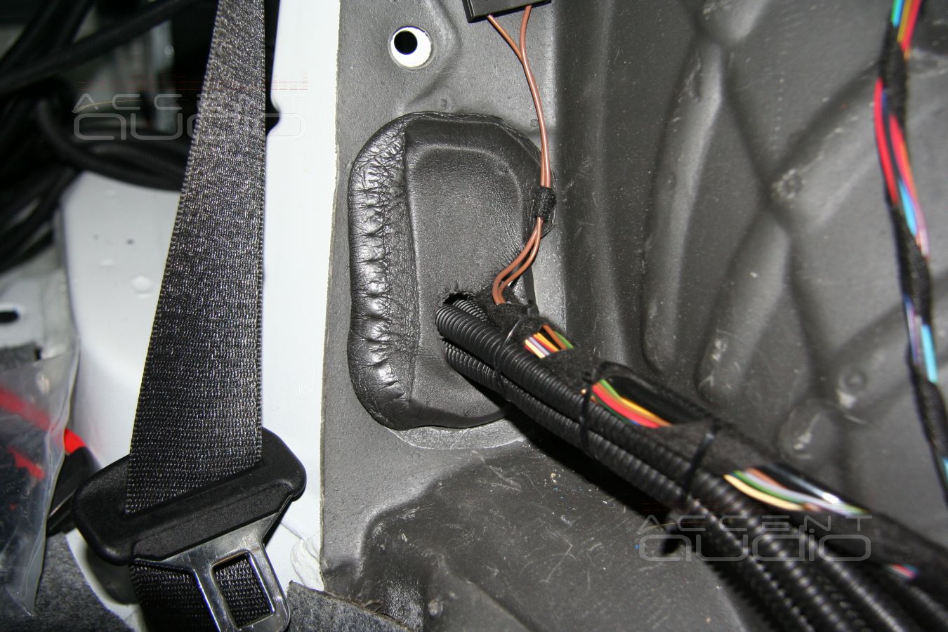 Кладем соревновательную проводку: BMW M3