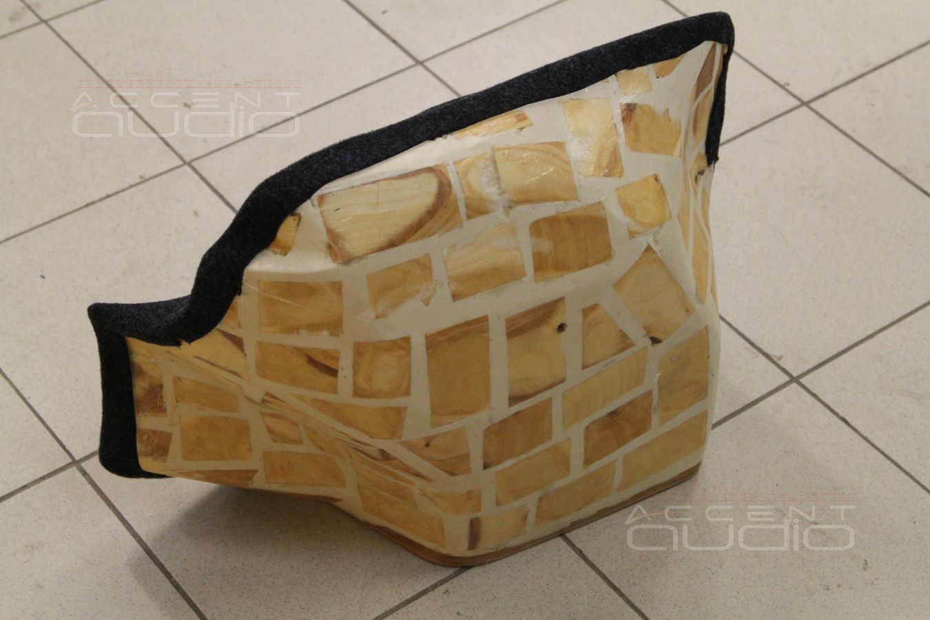 Правые и левые сабвуферы – исполнение на вкус