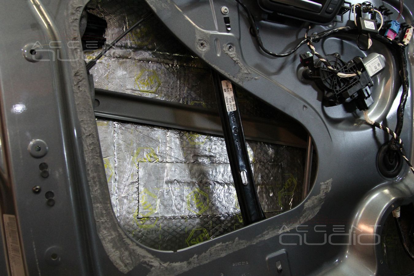 Шумоизоляция Volkswagen Amarok