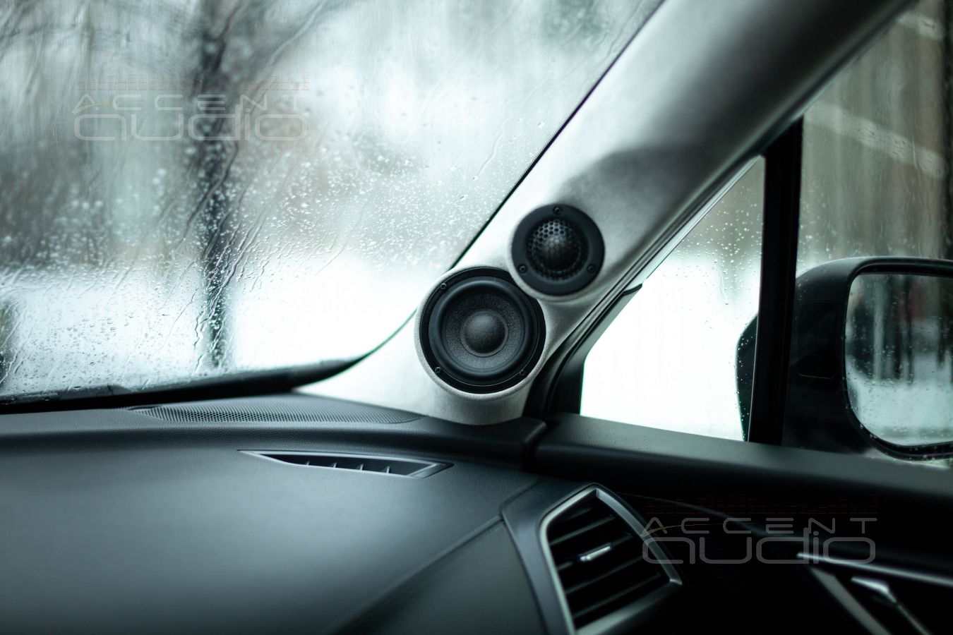 Установка твитеров и среднечастотников в Subaru Forester: правильные подиумы