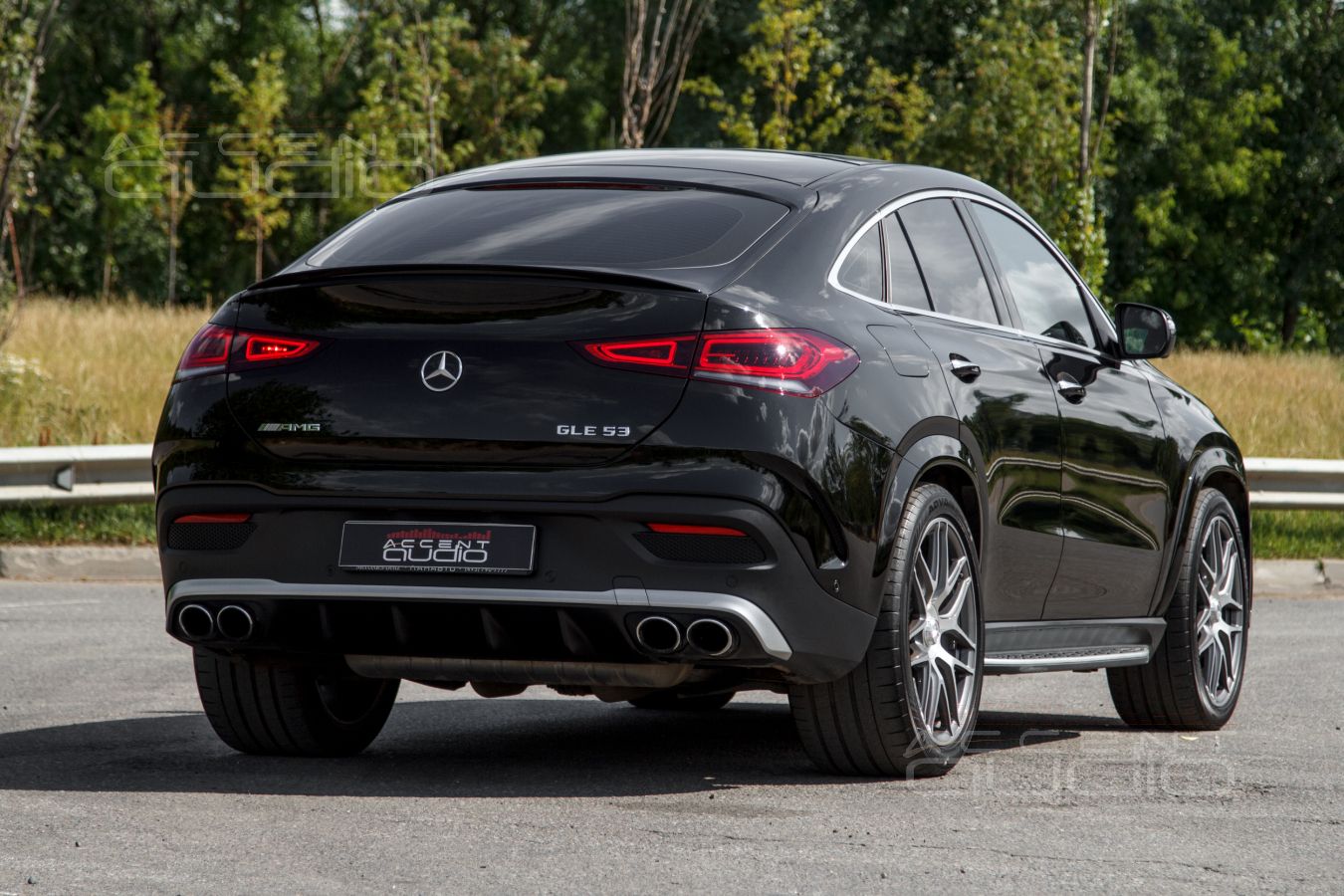 Настоящий звук в Mercedes-Benz GLE Coupe AMG 53