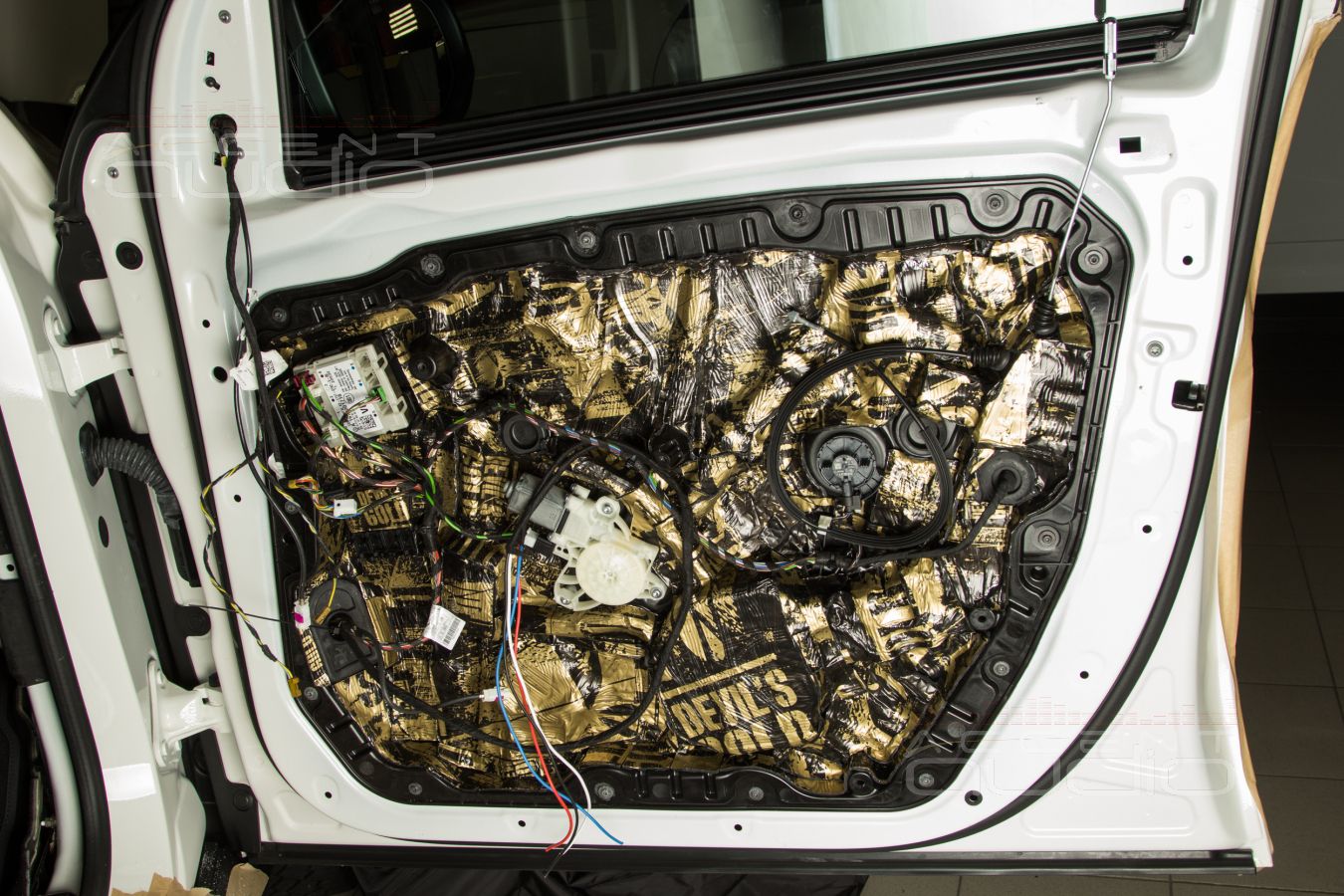 Простая установка среднечастотных Helix Ci7 M100FM-S3 и их отменная эффективность