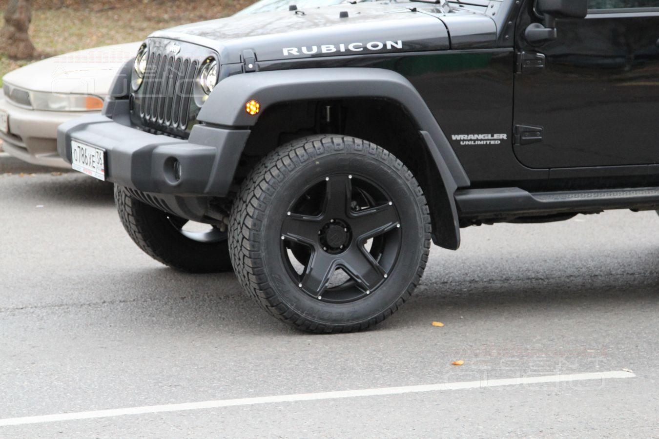 Новые черные колеса MAMBA на черном Jeep Wrangler Rubicon