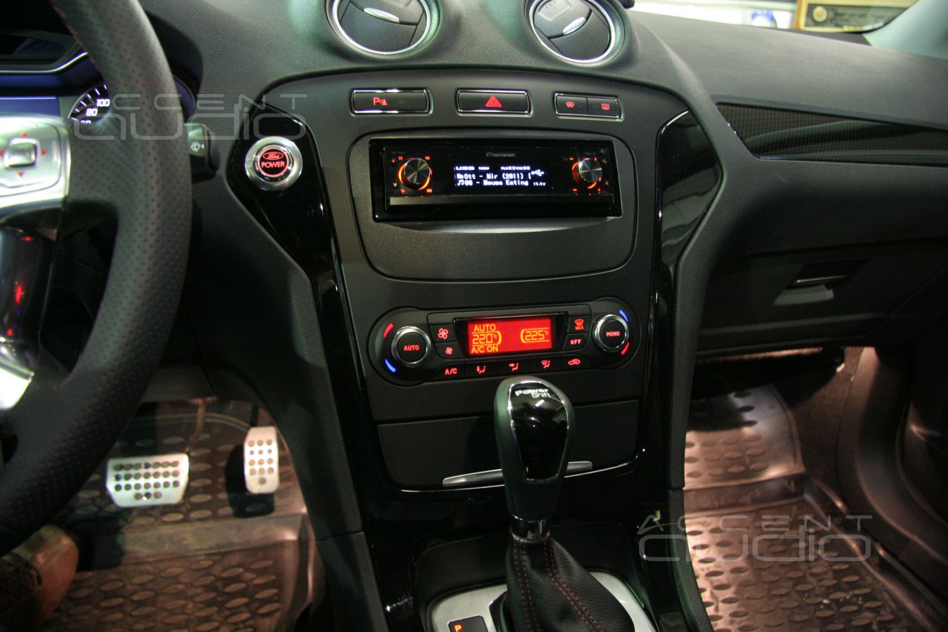 Выбор оборудования и установка магнитолы в Ford Mondeo