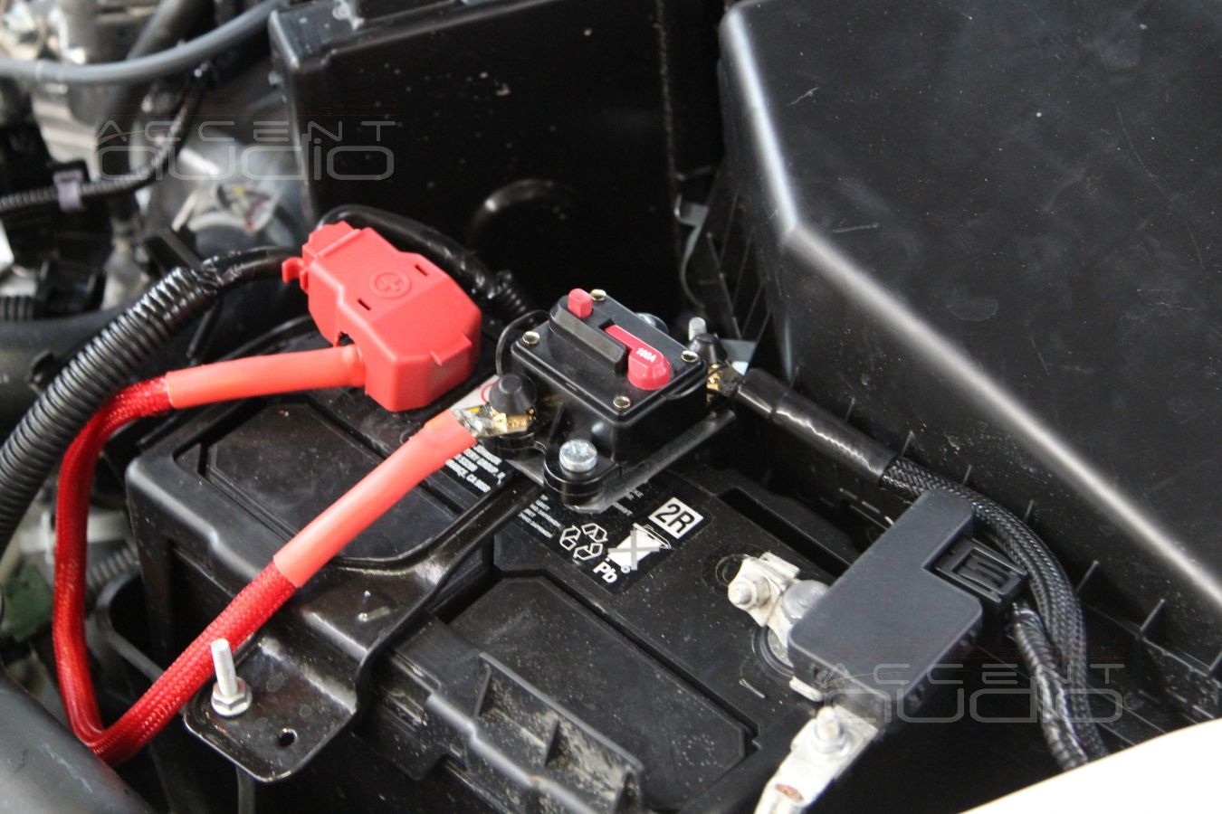 Honda Accord 9: Hi-Fi аудиосистема на базе штатной магнитолы