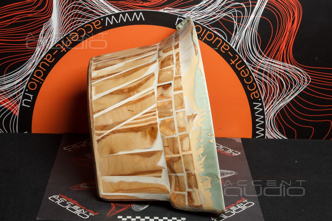 Сабвуфер-стелс и динамик Dego специально для Mercedes-Benz GLE Coupe AMG 53