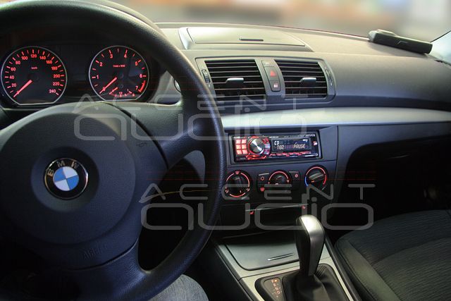 BMW 118: дешево, но очень сердито. Полноценная аудиосистема в минимальном бюджете