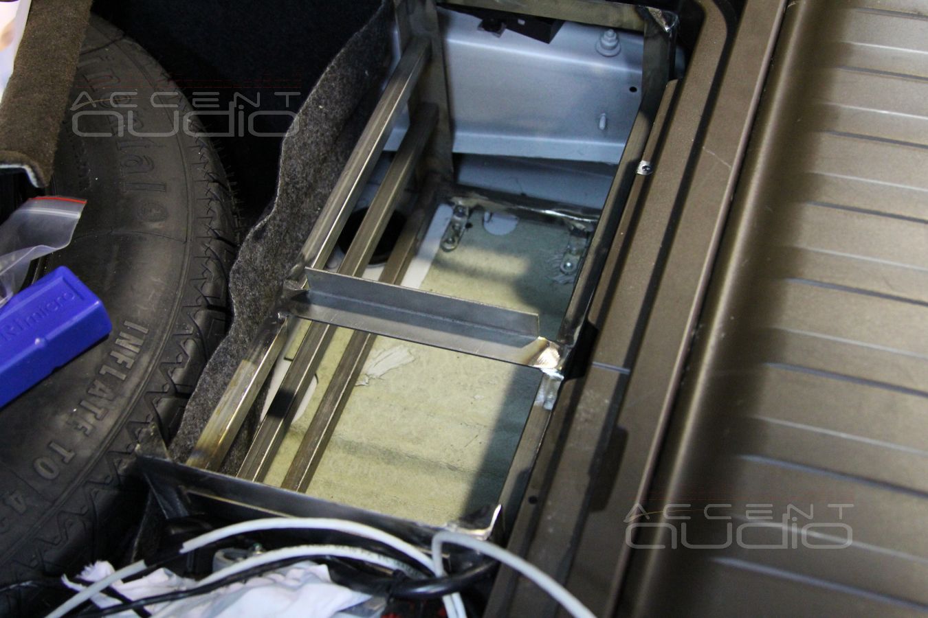 Установка усилителей в BMW X5