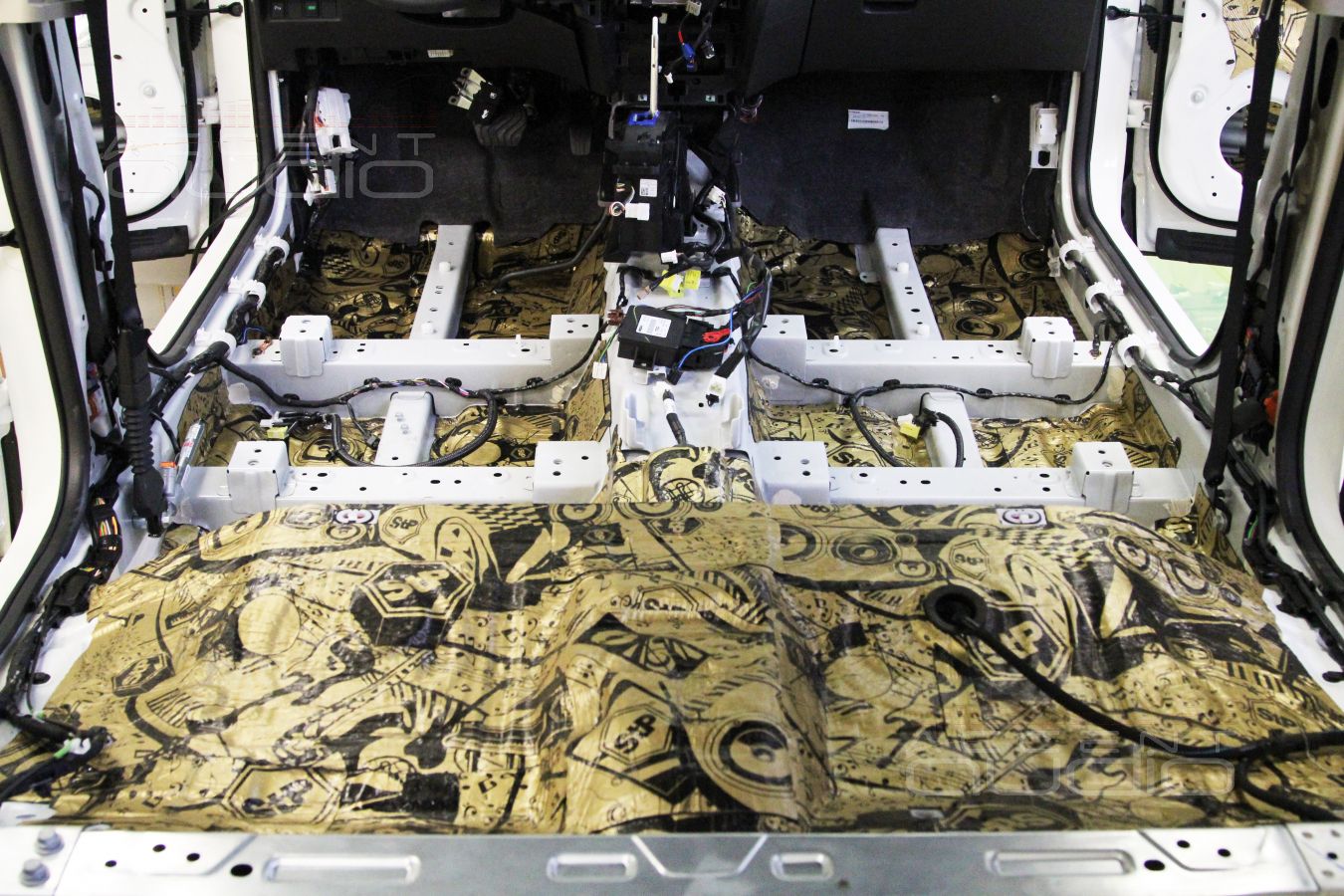 Шумоизоляця Nissan Qashqai