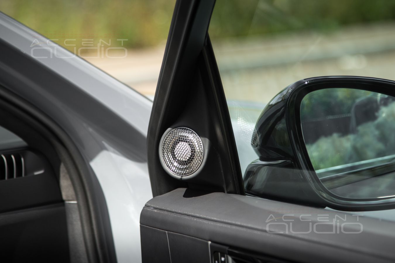 Установка твитеров Brax GL1 в новый Porsche Cayenne GT