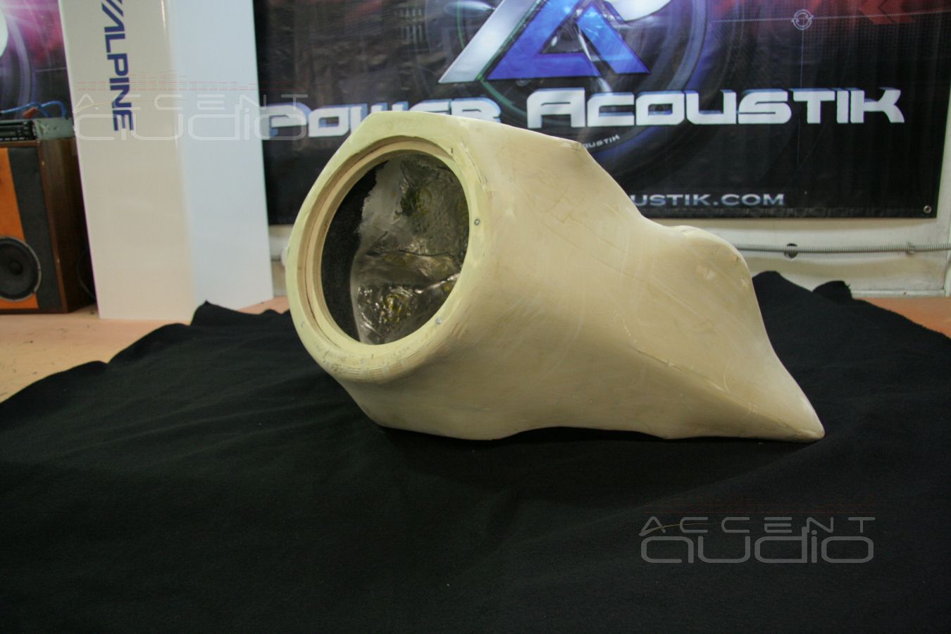 Изготовление сабвуфера для Jaguar XF