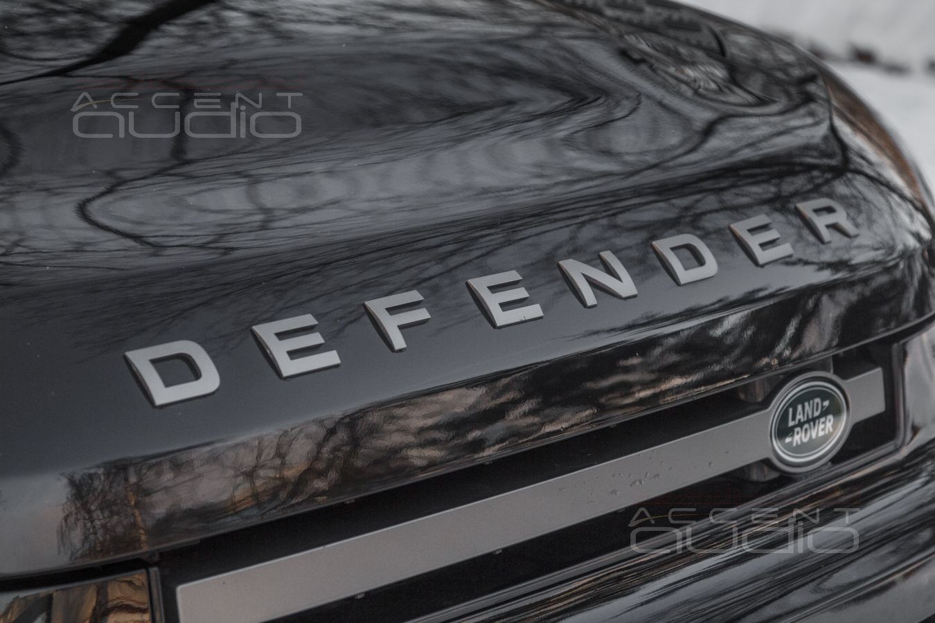 Hi-End из Германии для великолепного английского внедорожника LR Defender