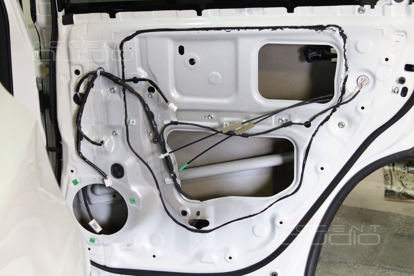 Акустика Morel Elate Titanium 603 в Toyota Highlander