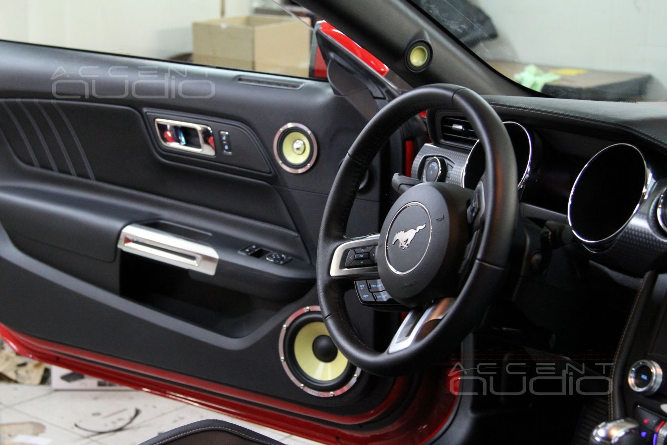 Установка новой акустики в Ford Mustang 2016