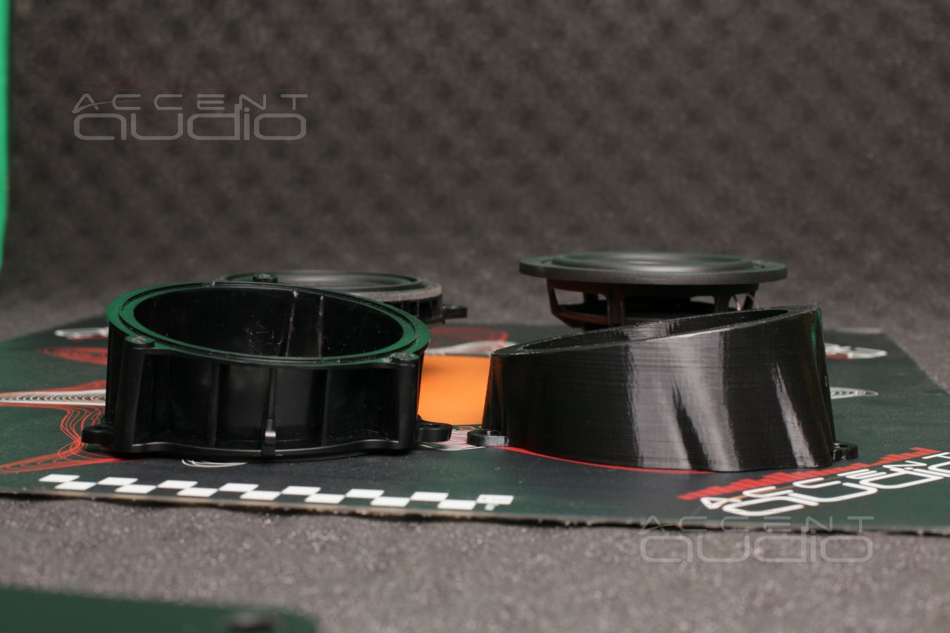 Среднечастотные динамики ScanSpeak 12W/452G00 и их оригинальная установка в Mini