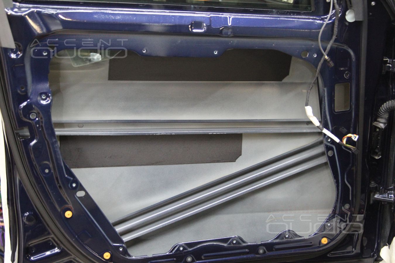 Установка акустики Focal FX в Mercedes-Benz GL